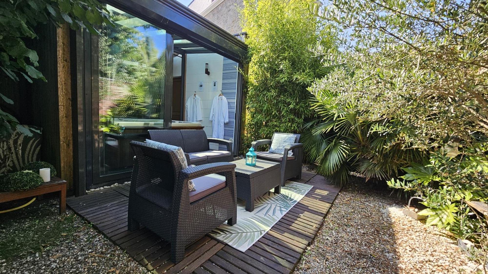 La Villa Cote Cour Dinan Rom bilde